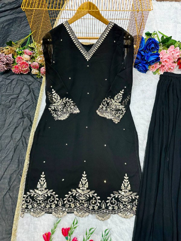 ĐĚSIGNER PARTY WEAR TOP AND PLAZZO. WITH FANCY DUPPATA AND EMBROIDERY WORK*