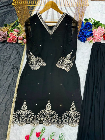 ĐĚSIGNER PARTY WEAR TOP AND PLAZZO. WITH FANCY DUPPATA AND EMBROIDERY WORK*