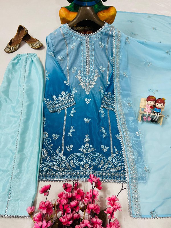 ENHANCE THE BEAUTY OF YOUR WARDROBE WITH THIS NEWLY LAUNCHED KURTI-PLAZZO SET