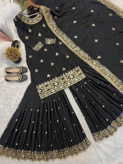 top sarara Natural Crep With Heavy *Embroidery