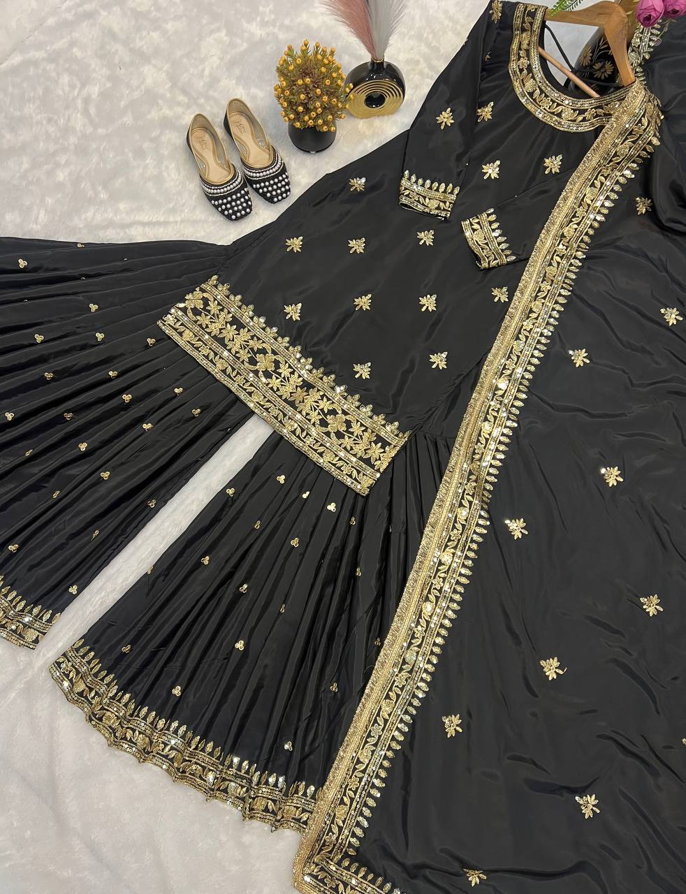 top sarara Natural Crep With Heavy *Embroidery