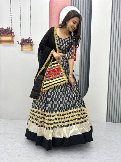 Navratri Special Lehenga Choli with 6 Mete Flair