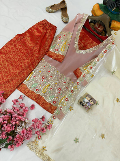 ENHANCE THE BEAUTY OF YOUR WARDROBE WITH THIS NEWLY LAUNCHED KURTI & PLAZZO SET