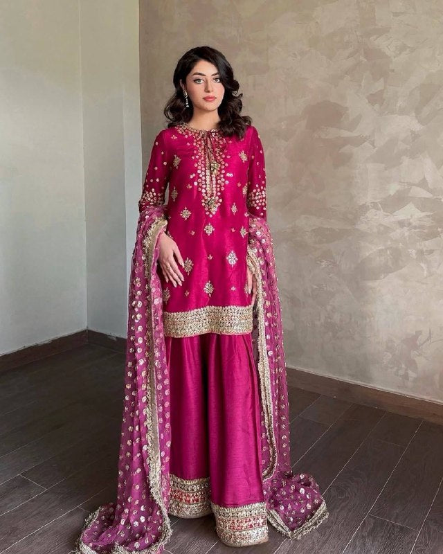 BEAUTY OF YOUR WARDROBE WITH THIS NEWLY LAUNCHED KURTI-PLAZZO SET