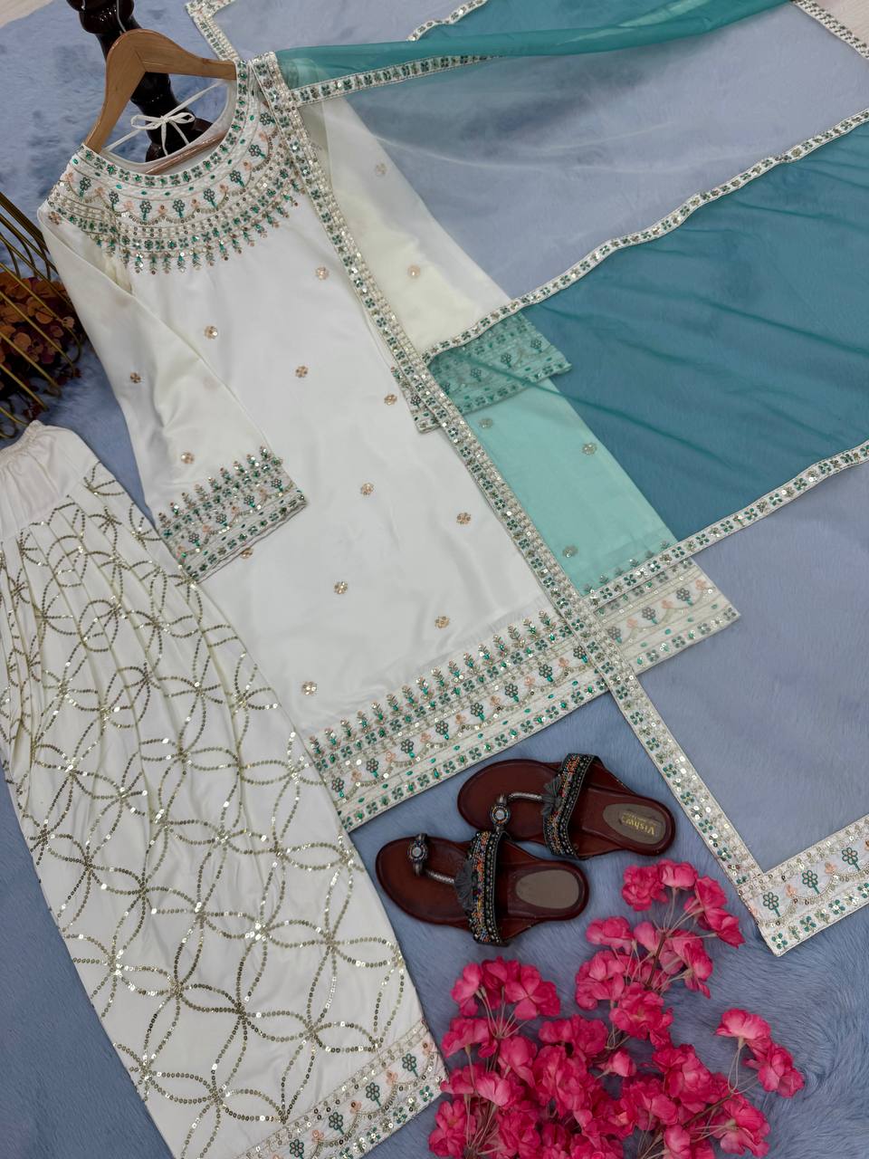 Đěsigner Party Wear Look Pur Natural Crepe Top & Farshi Palazzo With Dupatta set