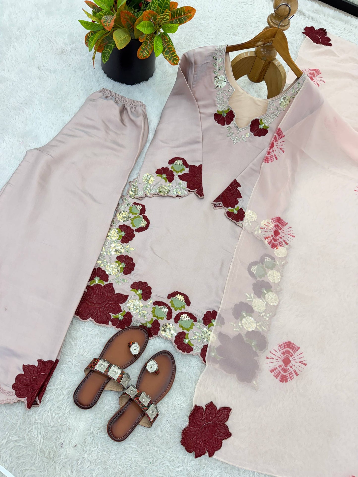 Women’s Ethnic Wear