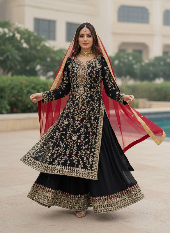 ENHANCE THE BEAUTY OF YOUR WARDROBE WITH THIS NEWLY LAUNCHED KURTI & PLAZZO SET