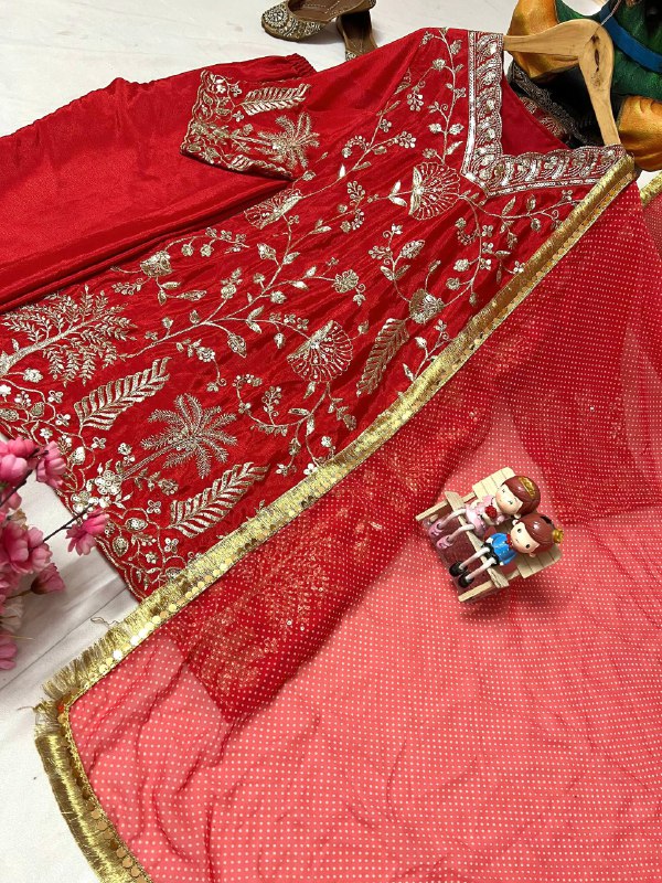 BEAUTY OF YOUR WARDROBE WITH THIS NEWLY LAUNCHED KURTI-PANT SET