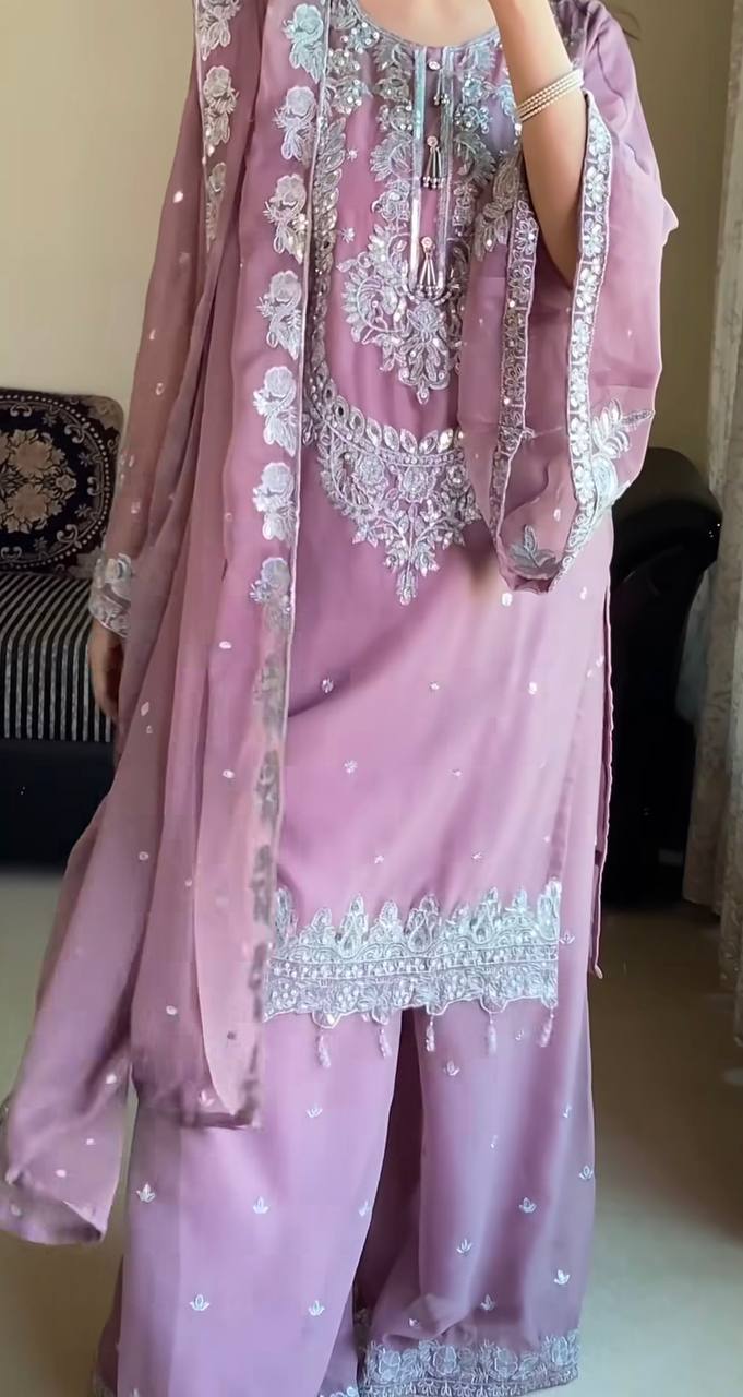 STYLISH KURTI DUPATTA WITH BEAUTIFUL PLAZZO single available wholesale