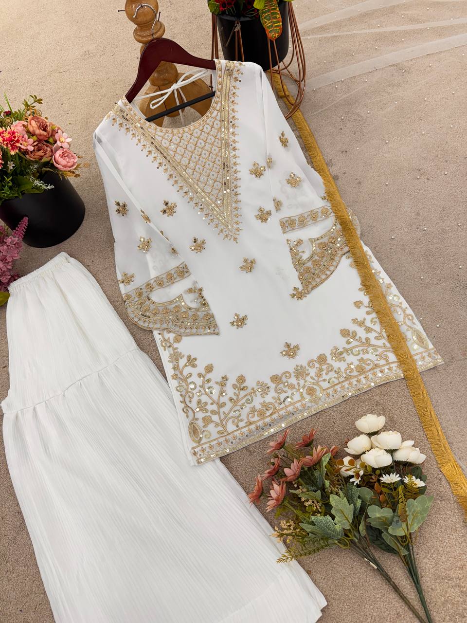 Women’s Ethnic Wear Elegant Embroidered Set Fox Georgette With Embroidery Work