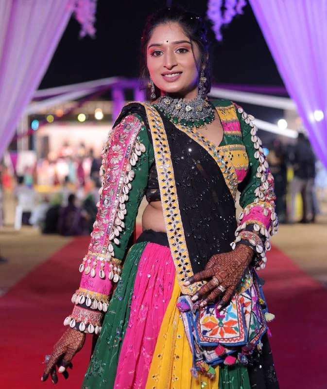navrati DESIGNER PRINTED LAHENGA CHOLI