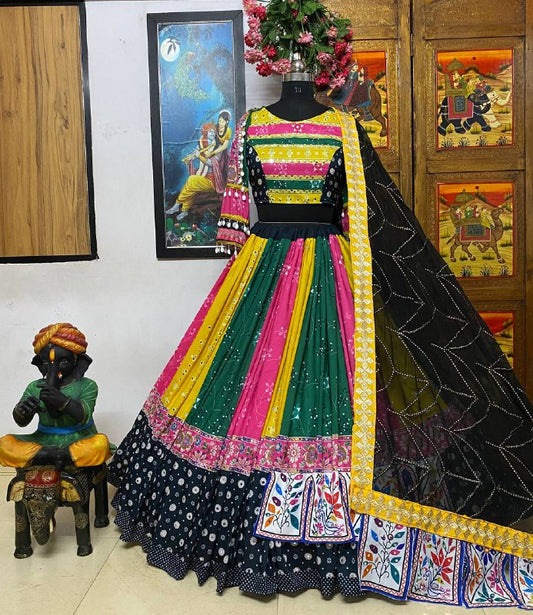 navrati DESIGNER PRINTED LAHENGA CHOLI