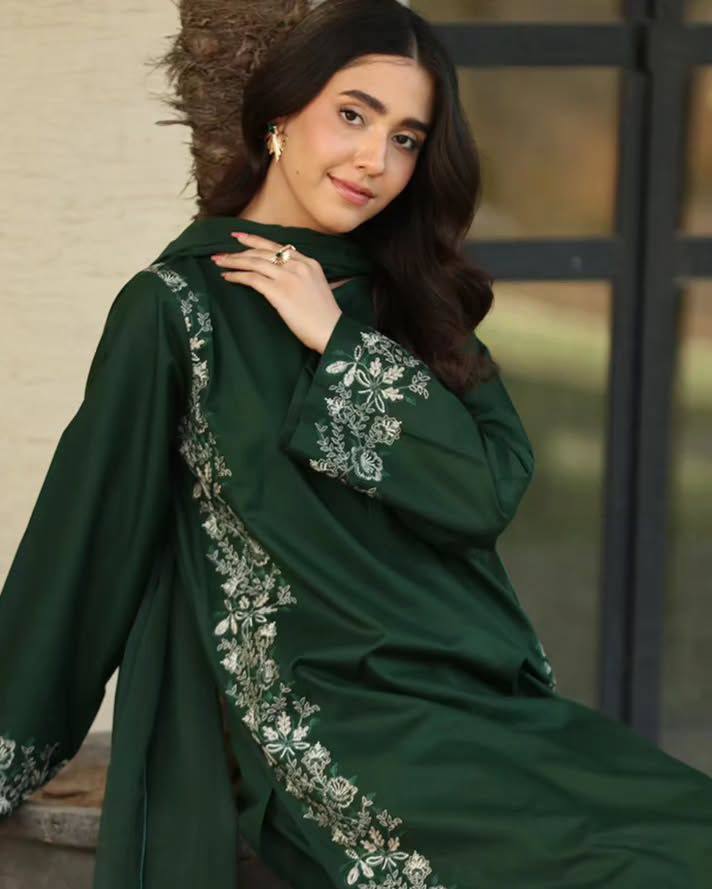 DESIGNER WEAR EXCLUSIVE SUIT IN ROMAN SILK FABRIC TOP AND PANT WITH GEORGETTE DUPATTA