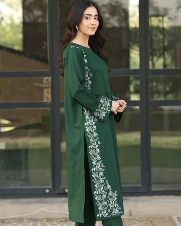 DESIGNER WEAR EXCLUSIVE SUIT IN ROMAN SILK FABRIC TOP AND PANT WITH GEORGETTE DUPATTA