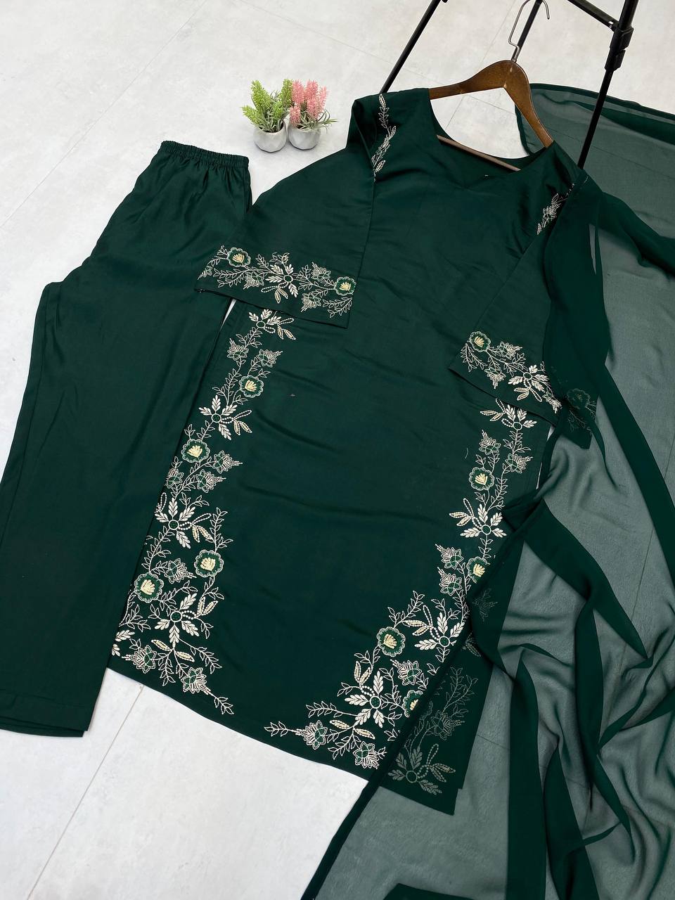 DESIGNER WEAR EXCLUSIVE SUIT IN ROMAN SILK FABRIC TOP AND PANT WITH GEORGETTE DUPATTA