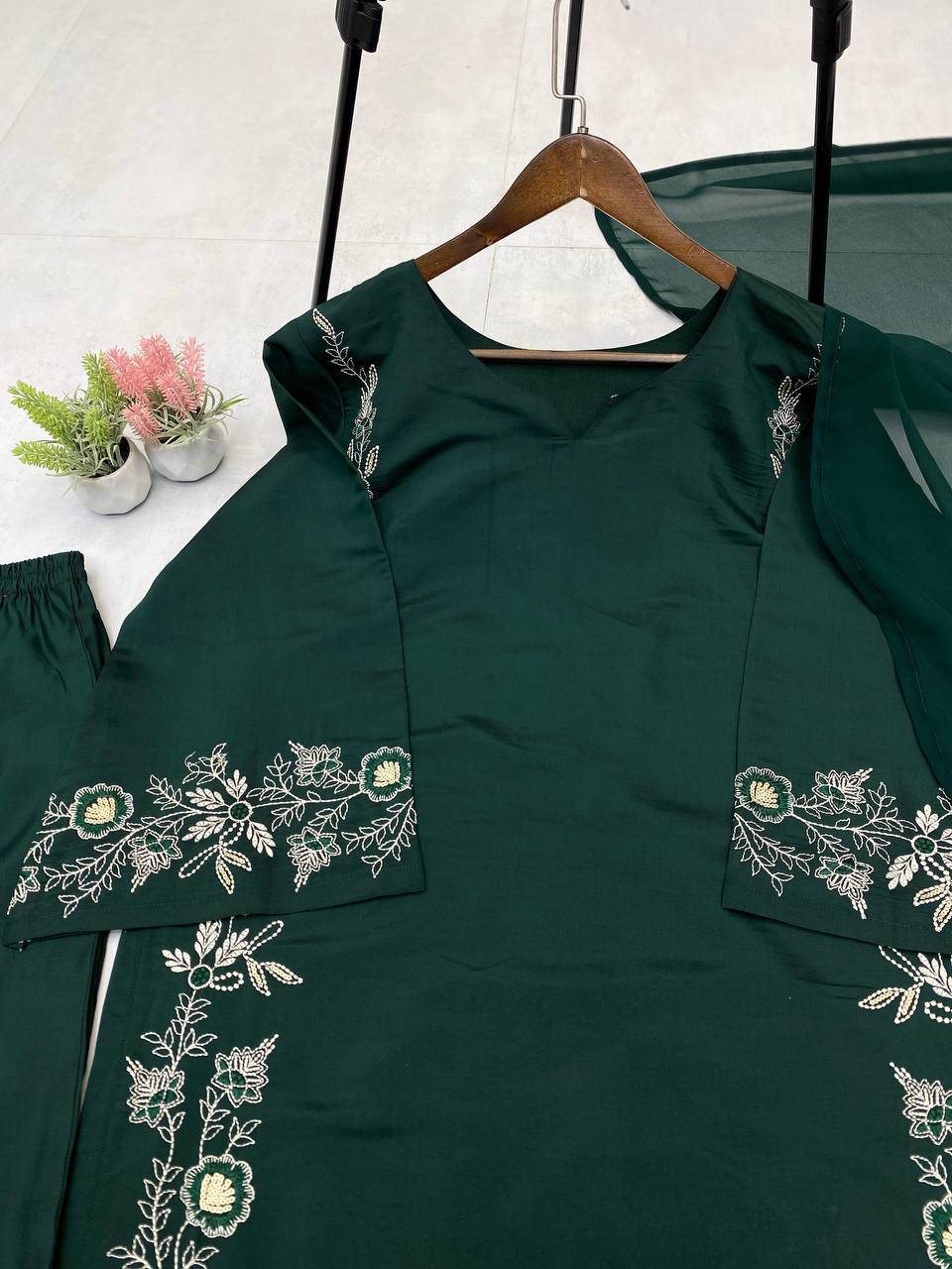 DESIGNER WEAR EXCLUSIVE SUIT IN ROMAN SILK FABRIC TOP AND PANT WITH GEORGETTE DUPATTA