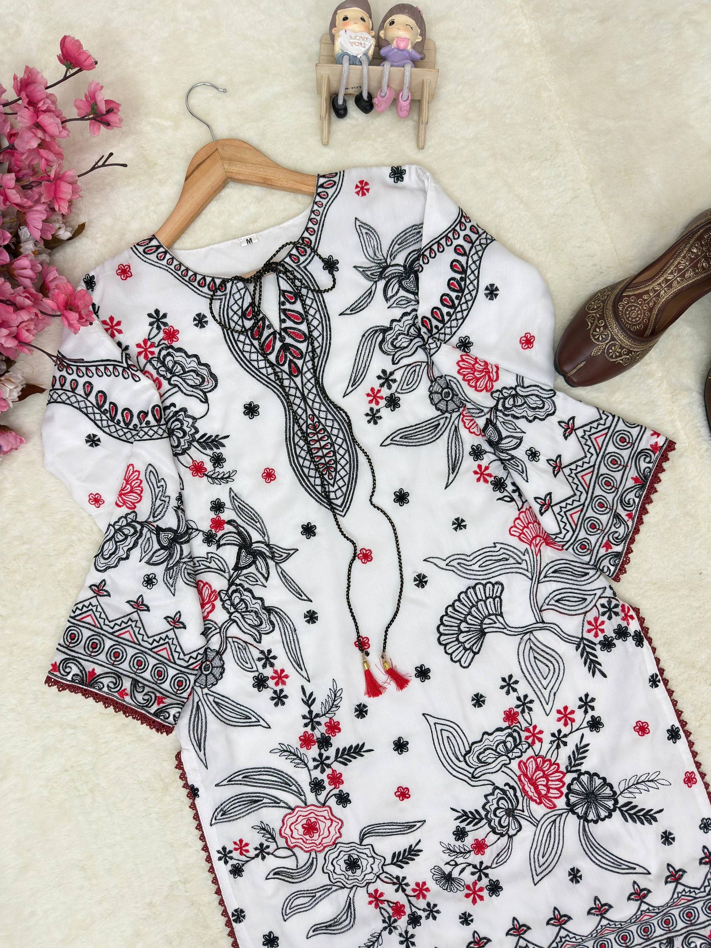 Elegant White Cord Set – Perfect Blend of Tradition & Style Enhance the beauty of your wardrobe