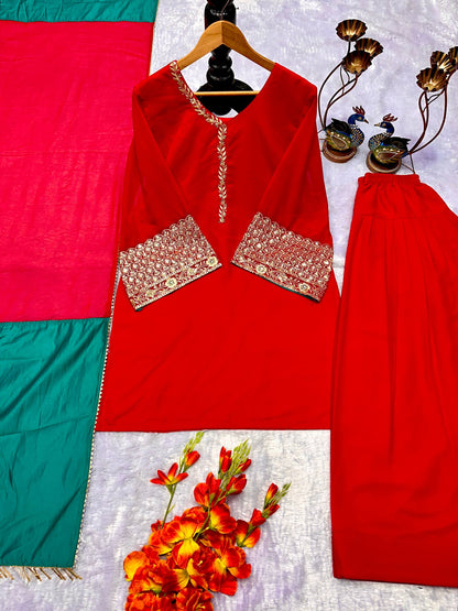 ĐĚSIGNER PARTY WEAR FARSI TOP AND SALVAR . WITH FANCY DUPPATA AND EMBROIDERY WORK