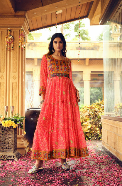 gown  FAUX GEORGETTE FABRIC, GAMTHI JACQUARD WEAVING NACK AND LACE BORDER