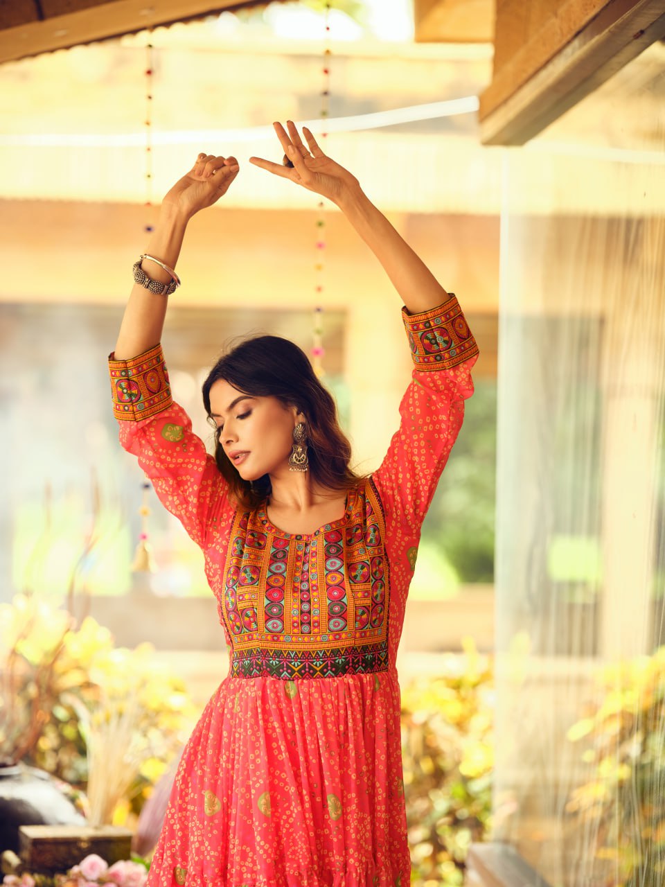 gown  FAUX GEORGETTE FABRIC, GAMTHI JACQUARD WEAVING NACK AND LACE BORDER