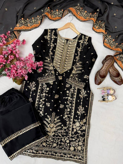 ENHANCE THE BEAUTY OF YOUR WARDROBE WITH THIS NEWLY LAUNCHED GMY SILK KURTI & PLAZZO SET
