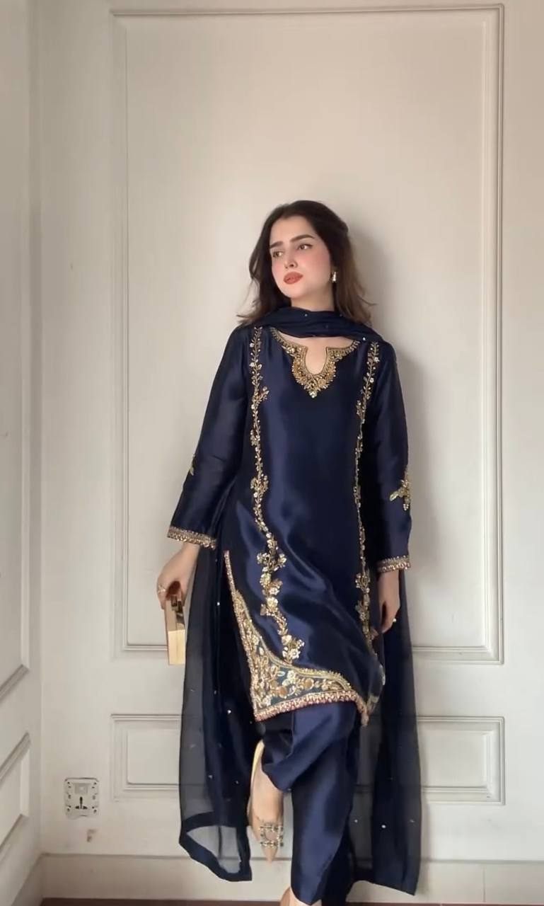 Đěsigner Party Wear Look top with farshi salwar