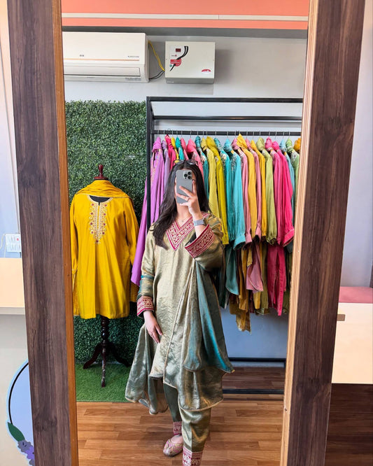 Đěsigner Party Wear Look Pur Gold Fendi Silk Top Bottom & Dupatta Set