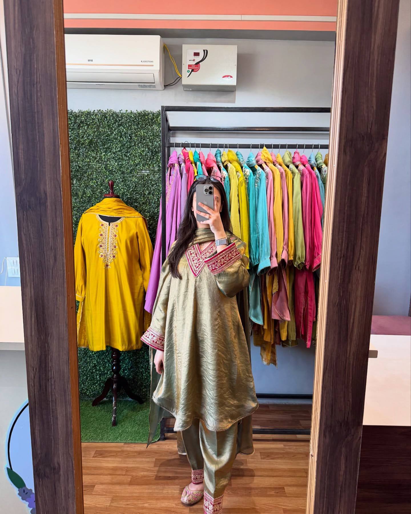 Đěsigner Party Wear Look Pur Gold Fendi Silk Top Bottom & Dupatta Set