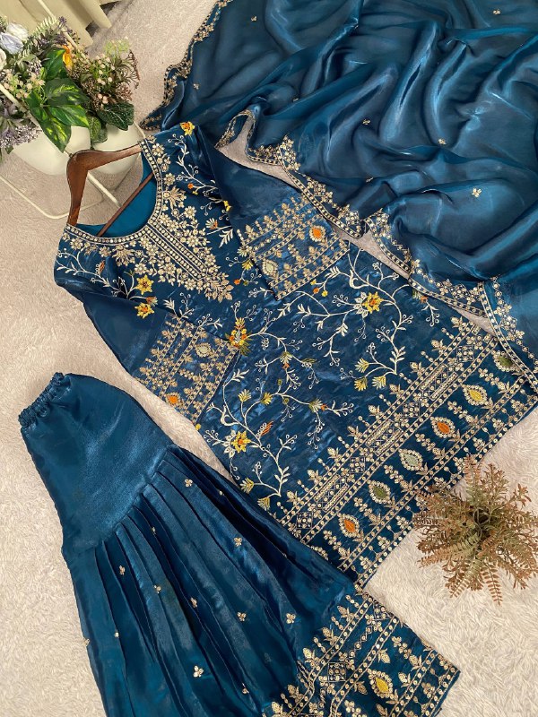PERFECT FOR PARTY AND WEDDING OUR DESIGNER WEAR TOP WITH SARARA PAIR IN JIMMY CHOO