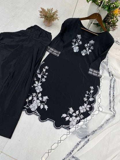 DESIGNER AND MOST TRENDING FARSI SALWAR SUIT IN THREE PIECE WITH EMBROIDERY WORK