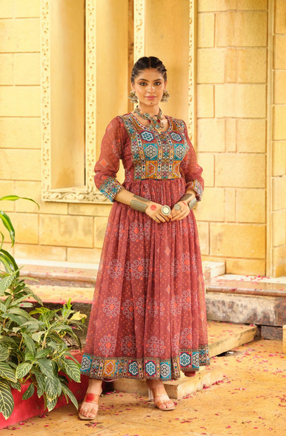 FAUX GEORGETTE FABRIC, GAMTHI JACQUARD WEAVING NACK AND LACE BORDER