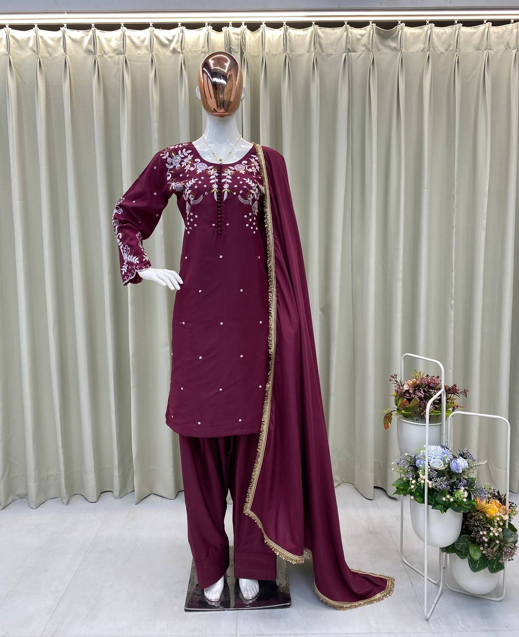 DESIGNER AND MOST TRENDING FARSI SALWAR SUIT IN THREE PIECE WITH EMBROIDERY WORK