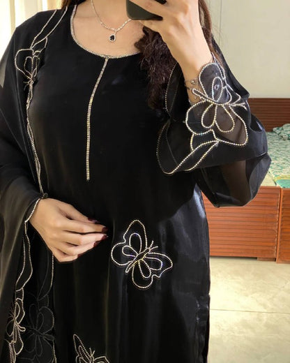 ĐĚSIGNER PARTY WEAR TOP AND PANT  . WITH FANCY DUPPATA AND EMBROIDERY WORK