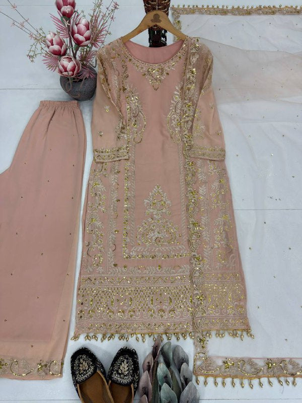 Đěsigner Anarkali Suit In New Fancy Style