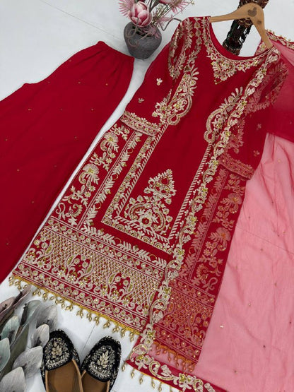 Đěsigner Anarkali Suit In New Fancy Style