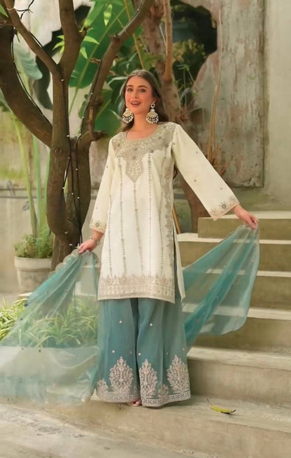 ĐĚSIGNER PARTY WEAR TOP AND PLAZZO. WITH FANCY DUPPATA AND EMBROIDERY WORK