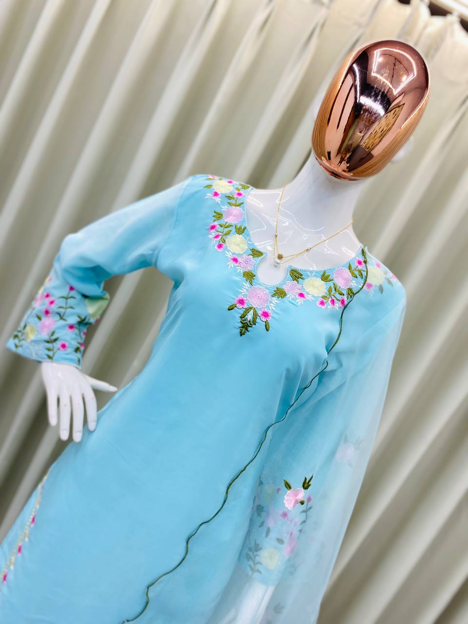 DESIGNER AND MOST TRENDING FARSI SALWAR SUIT IN THREE PIECE WITH EMBROIDERY WORK
