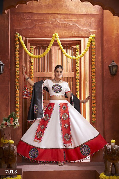 NAVRATRI CHANIYA CHOLI COLLECTION 2025