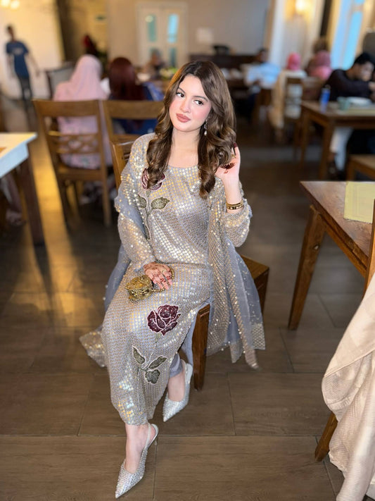 RAMADAN EID SPECIAL 🌙LAUNCHING TWIL SEQUINS, FAUX GEORGETTE FABRIC✨KURTI, DUPATTA & PENT* *👗 THIS SET IS COMING WITH EMBROIDERY WORK & STYLIST PATTERN FOR EVERY FESTIVAL