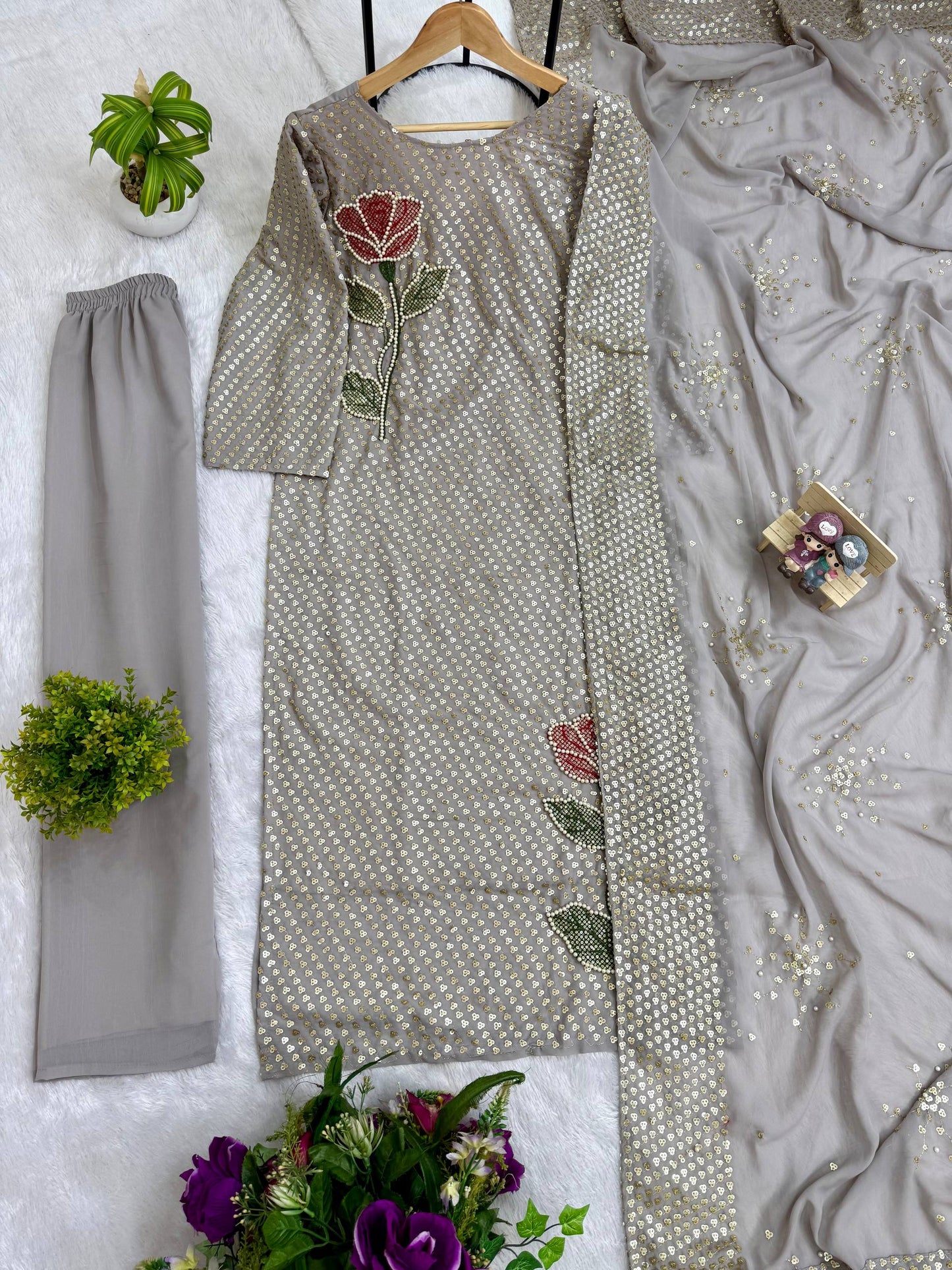 RAMADAN EID SPECIAL 🌙LAUNCHING TWIL SEQUINS, FAUX GEORGETTE FABRIC✨KURTI, DUPATTA & PENT* *👗 THIS SET IS COMING WITH EMBROIDERY WORK & STYLIST PATTERN FOR EVERY FESTIVAL