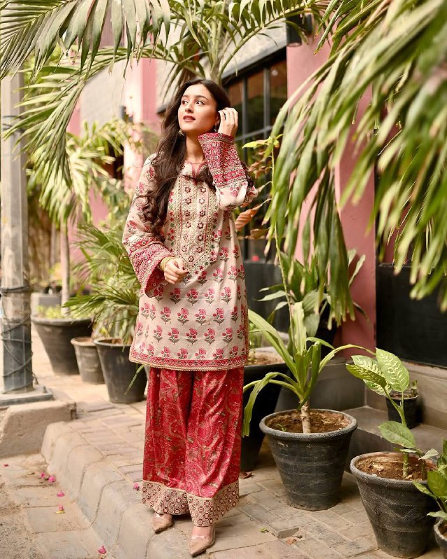 Designer Party Wear Look Pure Natural Creap Top & Farshi Plazzo With Dupatta Set