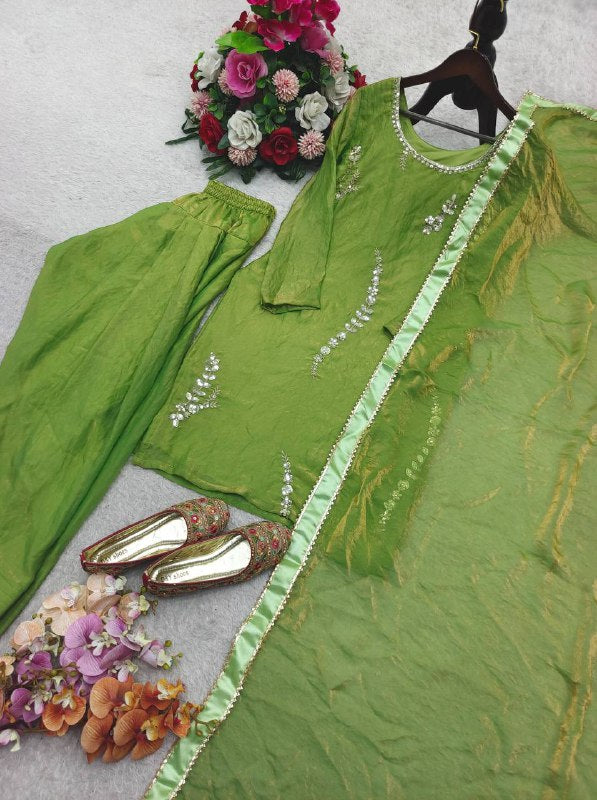 Đěsigner Party Wear Look Heavy Fendy Silk Top Farshi & Dupatta Set