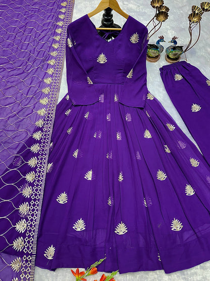 NEW ĐĚSIGNER PARTY WEAR LOOK  GOWN WITH EMBROIDERY  WORK