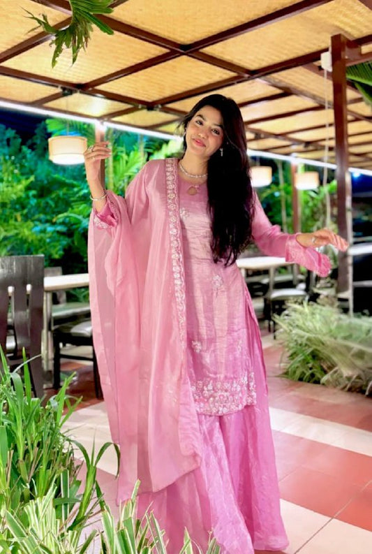 ENHANCE THE BEAUTY OF YOUR WARDROBE WITH THIS NEWLY LAUNCHED KURTI-SHARARA SET