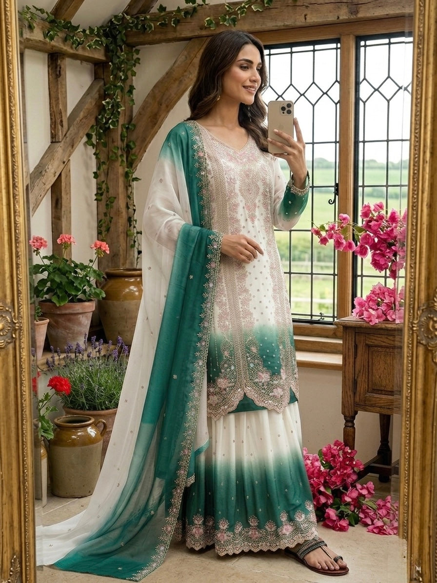 Đěsigner Party Wear Look Pur Heavy Dual Tone Peding Star Georgette Top Plazzo & Dupatta Set