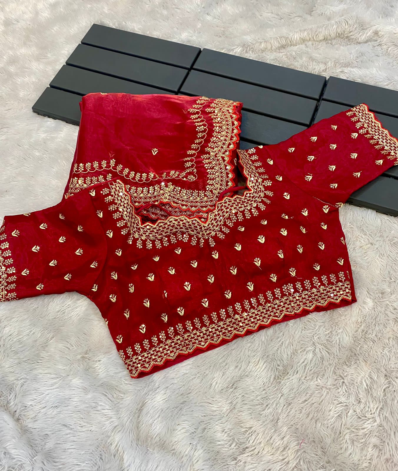 hinning pure crystal silk Jimmy choo sarees with seqnce & golden zari embroidered