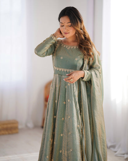 ANARKALI SUIT GOWN  Front and Back Both size work