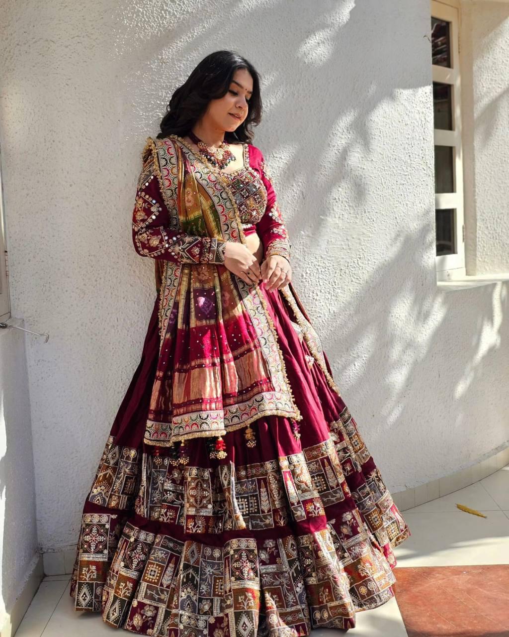 NAVRATRI SPECIAL DESIGNER PRINTED LAHENGA CHOLI