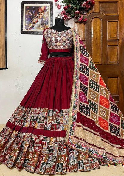 NAVRATRI SPECIAL DESIGNER PRINTED LAHENGA CHOLI