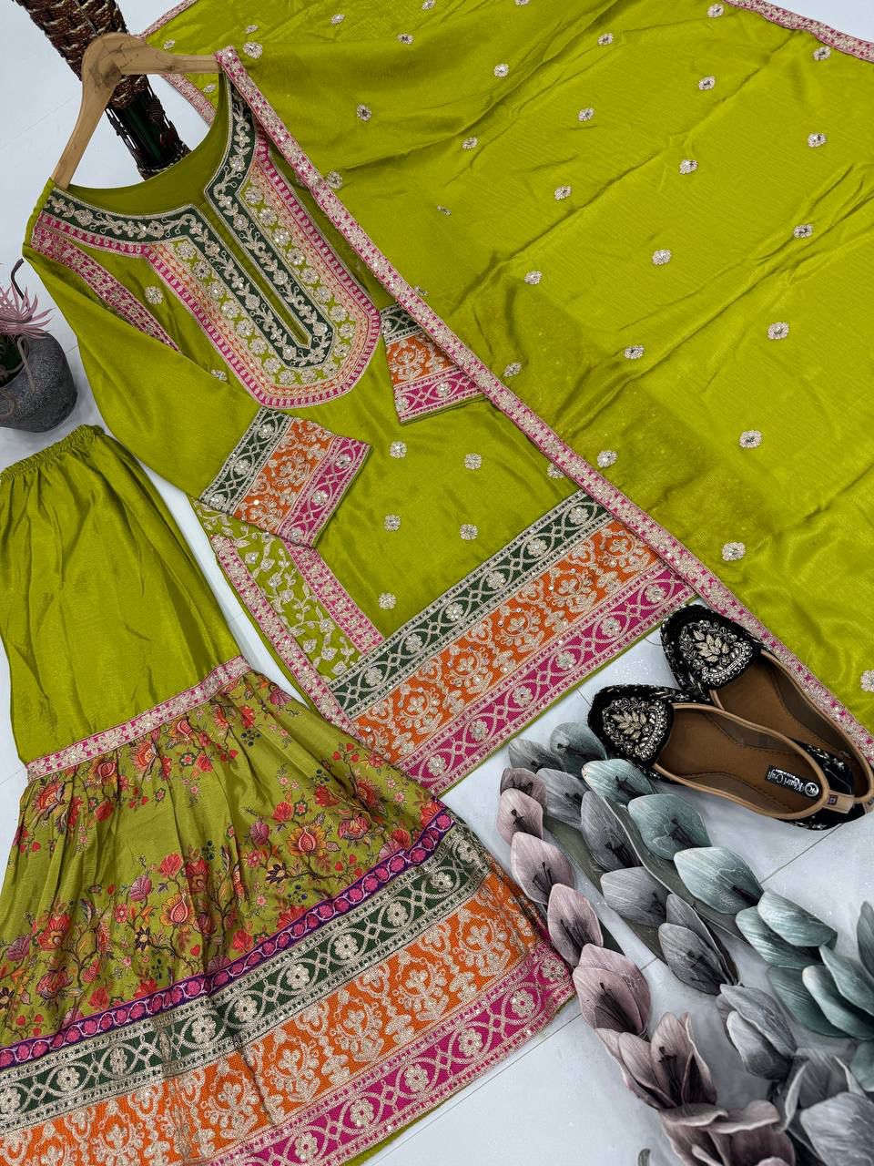 DESIGNER HEAVY PAKISHTANI SHARARA SUIT SET